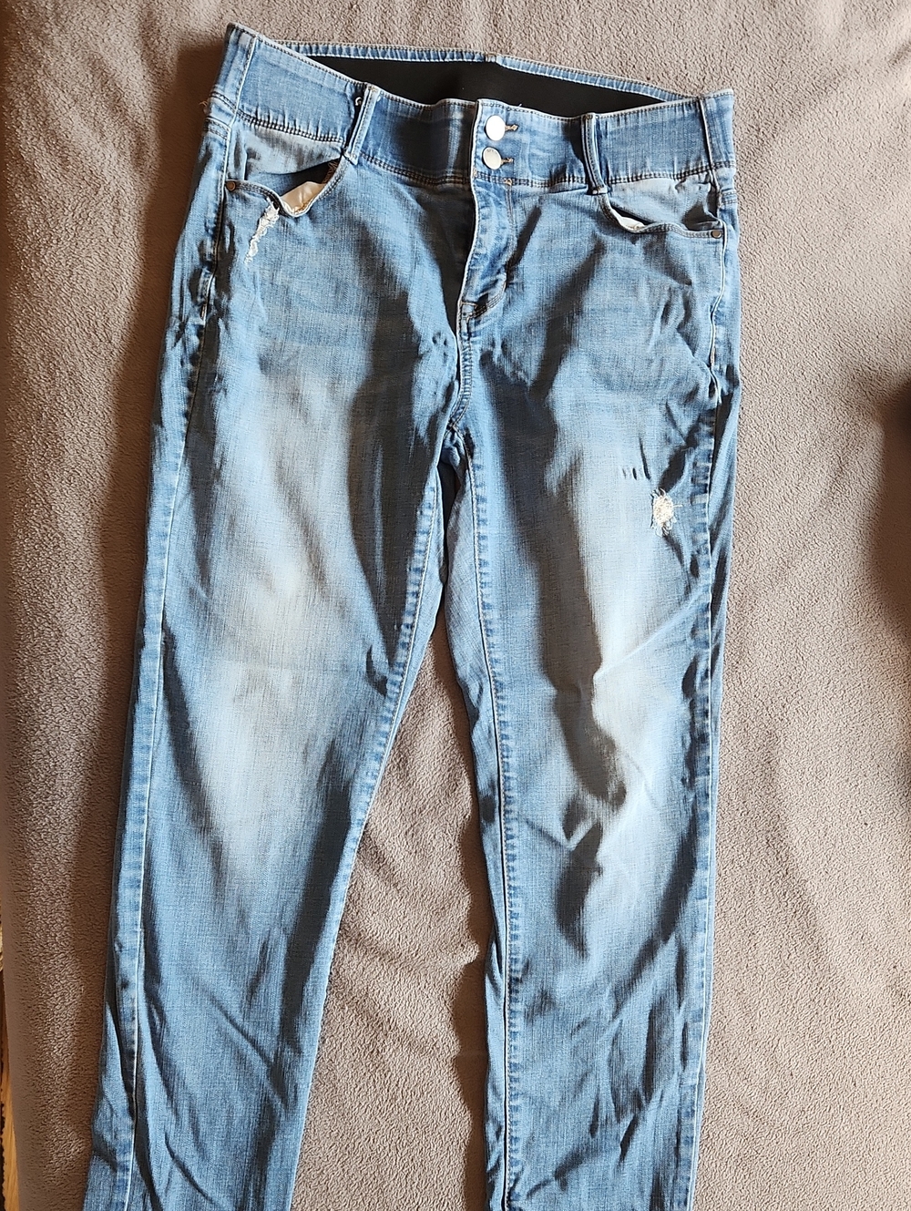 Apt. 9 Light Blue Straight Leg Jeans
